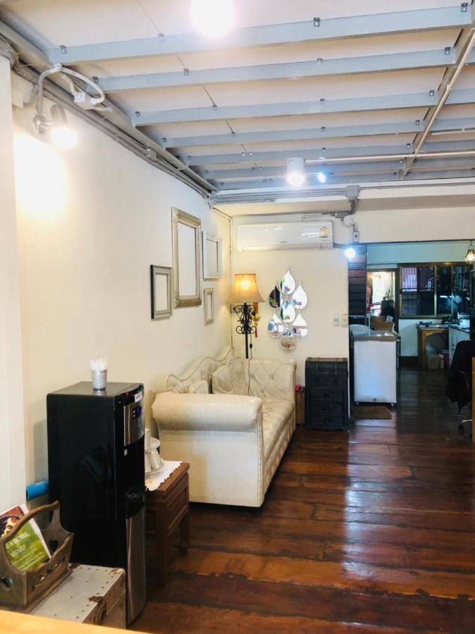 Bee Friend Hostel Chiang Mai Dış mekan fotoğraf