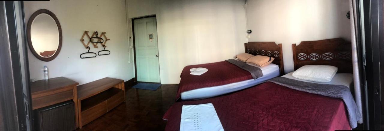 Bee Friend Hostel Chiang Mai Dış mekan fotoğraf