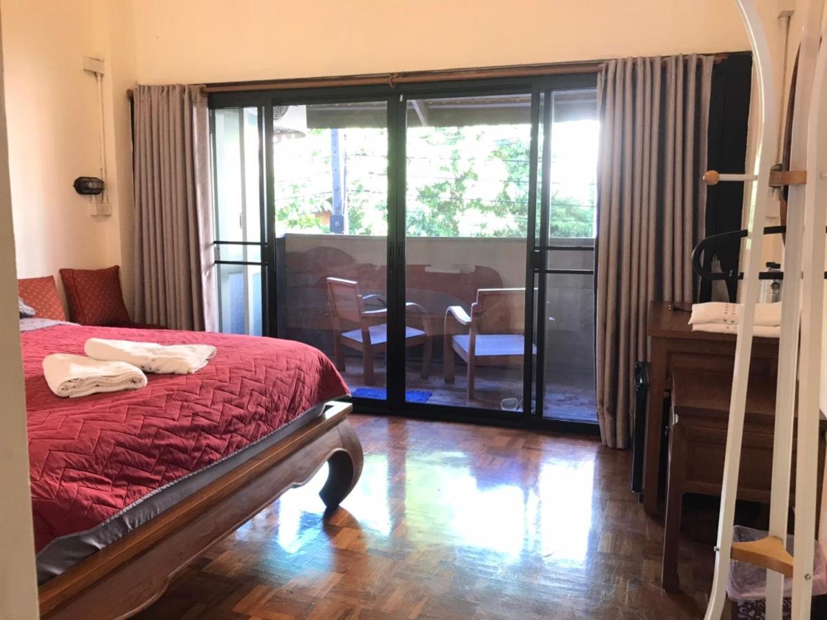 Bee Friend Hostel Chiang Mai Dış mekan fotoğraf