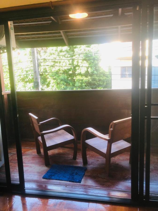 Bee Friend Hostel Chiang Mai Dış mekan fotoğraf