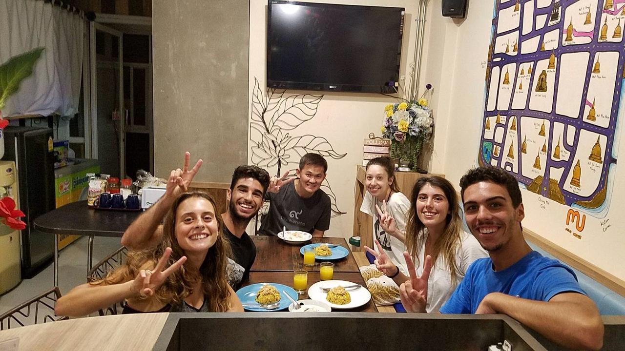 Bee Friend Hostel Chiang Mai Dış mekan fotoğraf