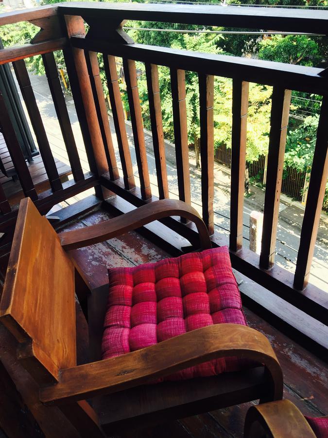 Bee Friend Hostel Chiang Mai Dış mekan fotoğraf